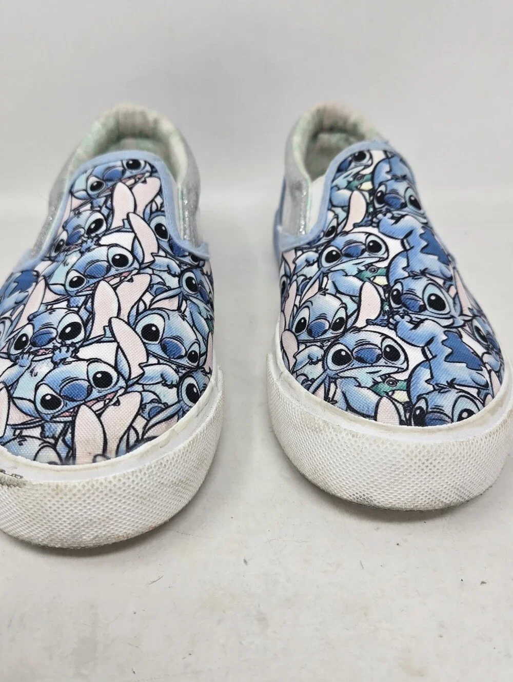Disney Stitch Blue Low-Top Slip on Sneakers Girls Size 2